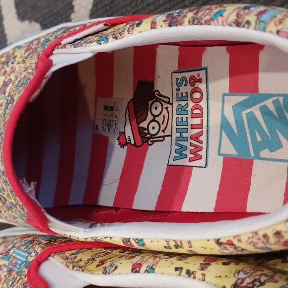 Vans Classic Where's Waldo Slip on Sneakers Limited Edition Women's 10 - Picture 15 of 16